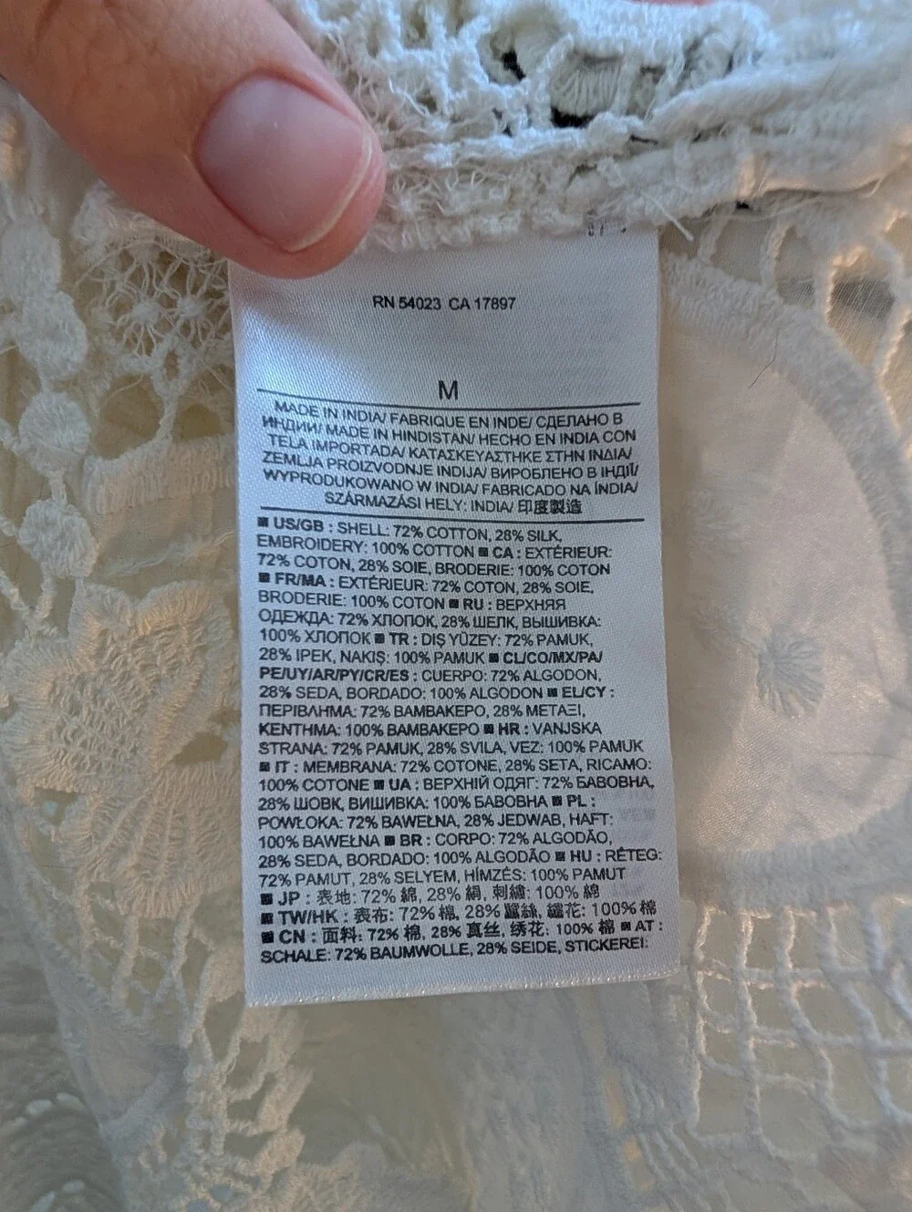 ❌SOLD❌ Banana Republic Silk Eyelet Lace Blouse